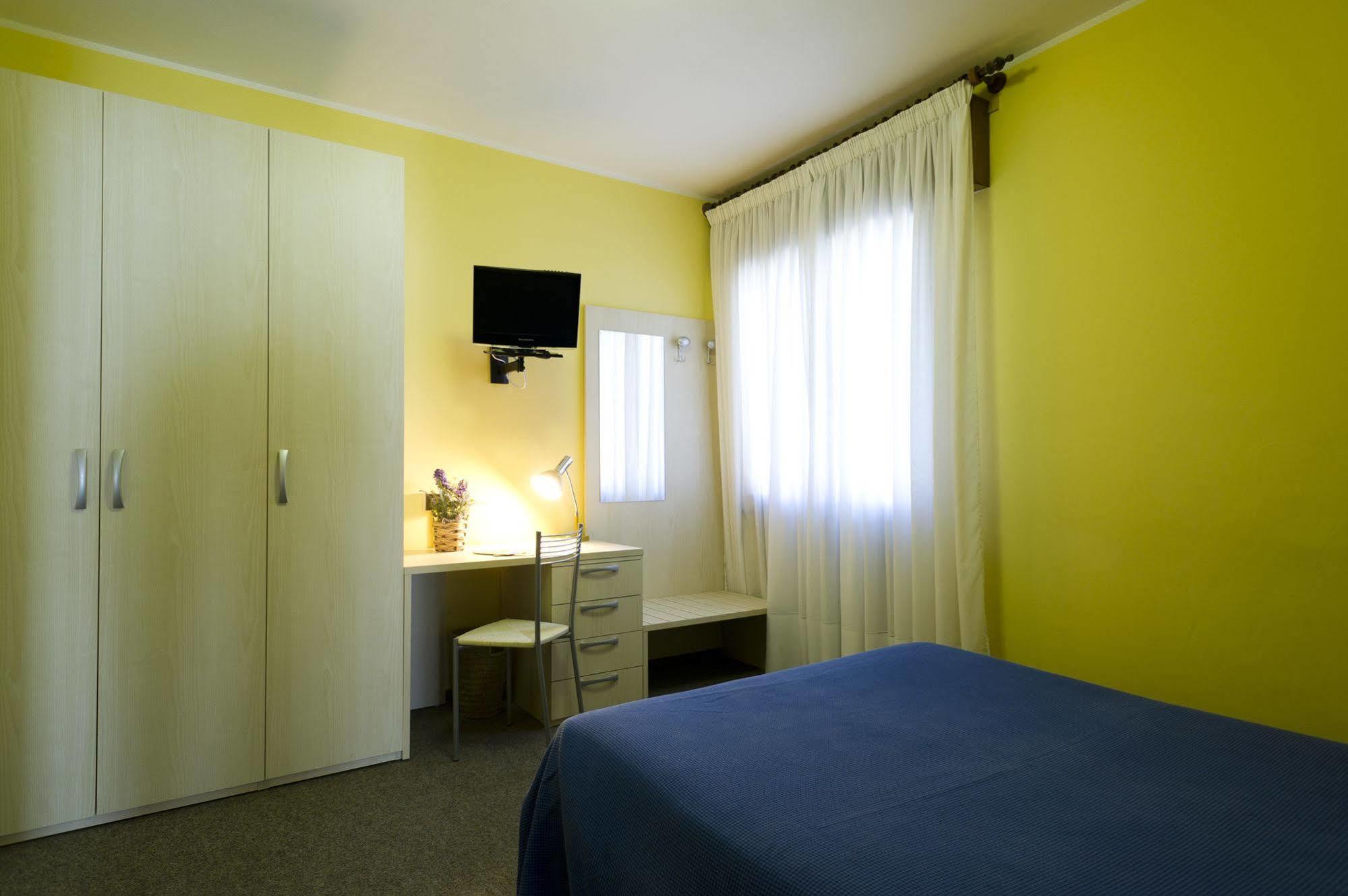 Hotel Giardino بييفي دي كادوري المظهر الخارجي الصورة